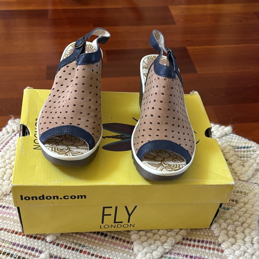 Fly London Women's Tan and Navy Peep Toe Sandals